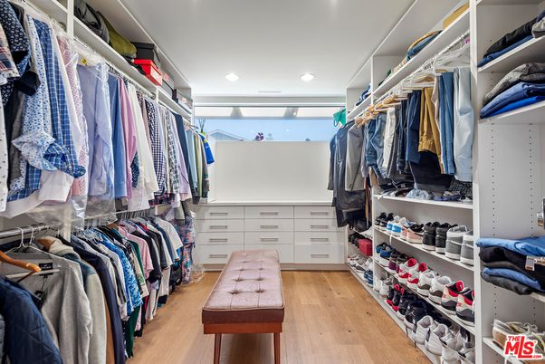 Interior, Recessed Lighting, Walk-in Closets, Wood Texture Flooring