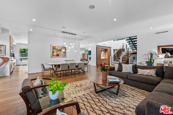 Dining room, Interior, Living room, Pendant Lights, Recessed Lighting, Wood Texture Flooring