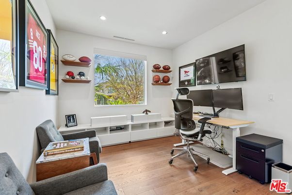 Home Office, Interior, Recessed Lighting, Wood Texture Flooring