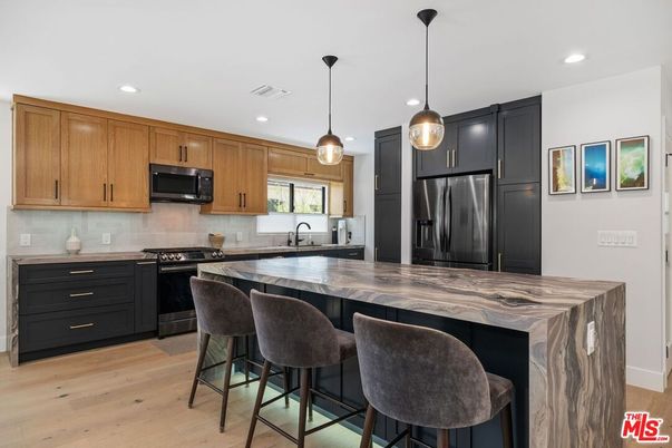 Interior, Kitchen, Pendant Lights, Recessed Lighting, Wood Texture Flooring