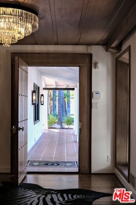 Chandelier, Interior, Wood Texture Flooring
