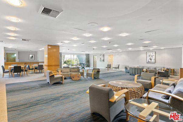 Dining room, Interior, Living room, Pendant Lights, Recessed Lighting
