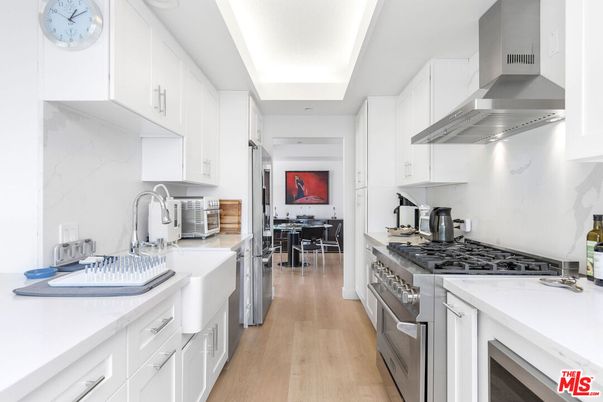 Dining room, Interior, Kitchen, Marble Walls, Stainless Steel Appliances, Wood Texture Flooring