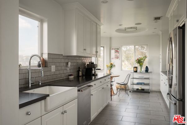 Dining room, Interior, Kitchen, Recessed Lighting, Wood Texture Flooring