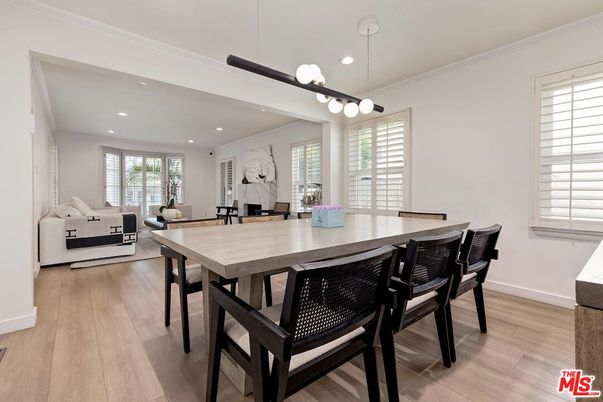 Dining room, Interior, Living room, Pendant Lights, Recessed Lighting, Wood Texture Flooring