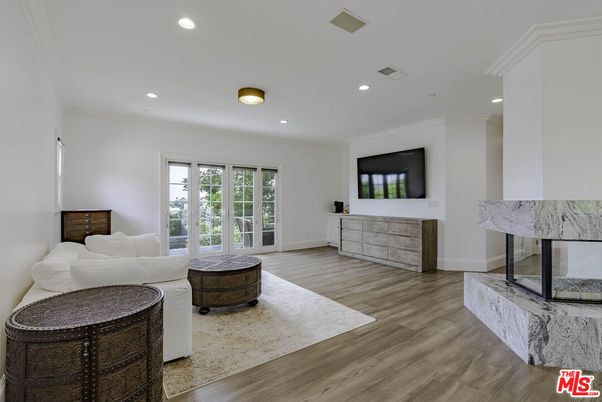 Bedroom, Interior, Living room, Recessed Lighting, Wood Texture Flooring