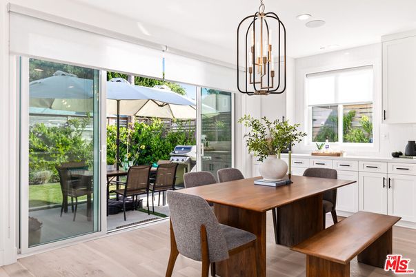 Dining room, Interior, Pendant Lights, Recessed Lighting, Wood Texture Flooring