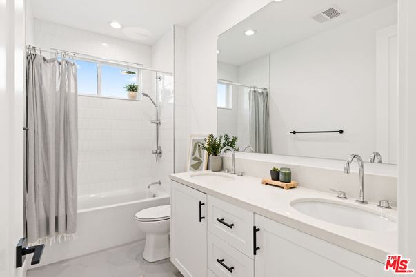 Bathroom, Dual Sink Vanities, Glass Shower, Interior, Recessed Lighting