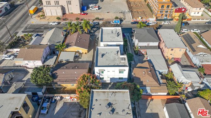 Exterior, Drone