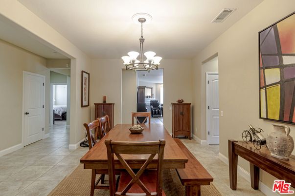 Chandelier, Dining room, Interior