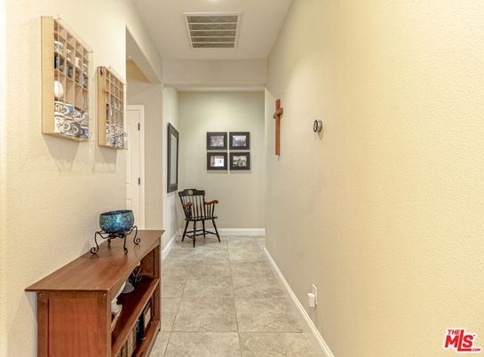 Dining room, Interior, Recessed Lighting