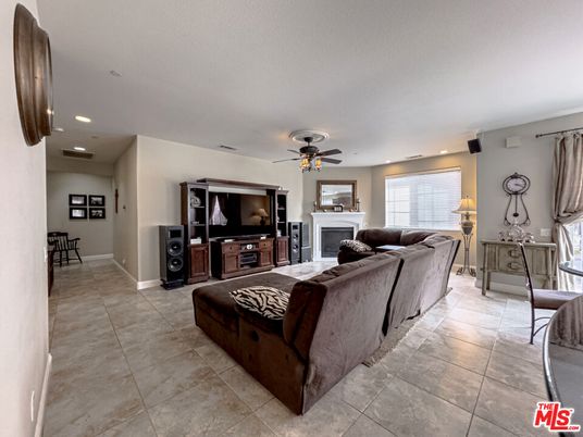 Fireplace, Interior, Living room, Recessed Lighting