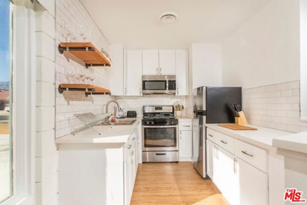 Interior, Kitchen, Stainless Steel Appliances, Wood Texture Flooring