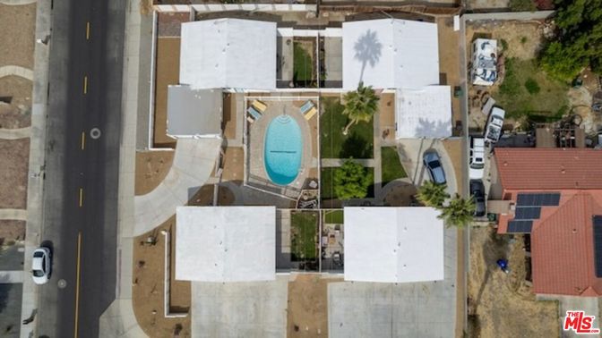 Exterior, Drone