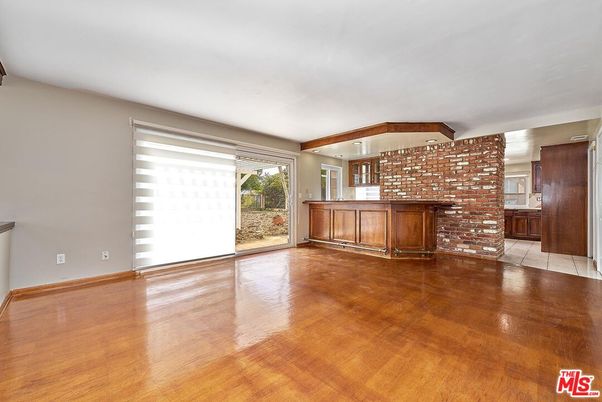 Empty room, Fireplace, Interior, Wood Texture Flooring