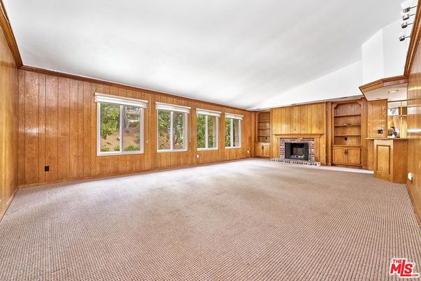 Empty room, Fireplace, Interior, Wooden Walls
