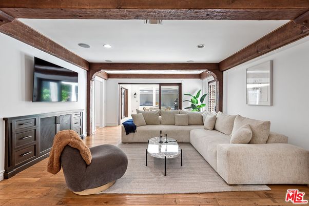 Interior, Living room, Recessed Lighting, Wooden Beams, Wood Texture Flooring