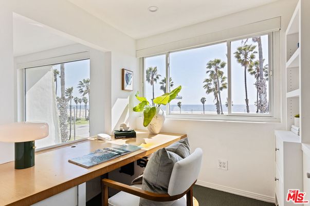 Home Office, Interior, Recessed Lighting, Water