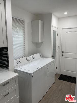 Interior, Recessed Lighting, Utility Closets, Washer, Wood Texture Flooring