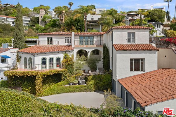 Exterior, Facade, Spanish Mediterranean
