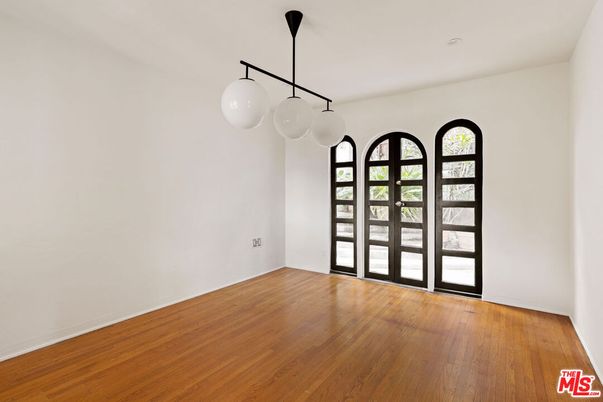 Empty room, Interior, Pendant Lights, Wood Texture Flooring