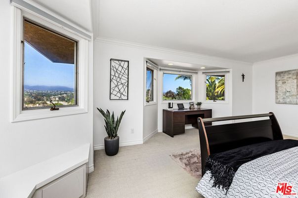 Bedroom, Home Office, Interior, Recessed Lighting