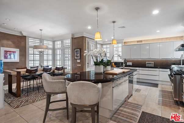 Dining room, Interior, Kitchen, Pendant Lights, Recessed Lighting