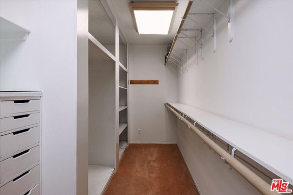 Interior, Walk-in Closets
