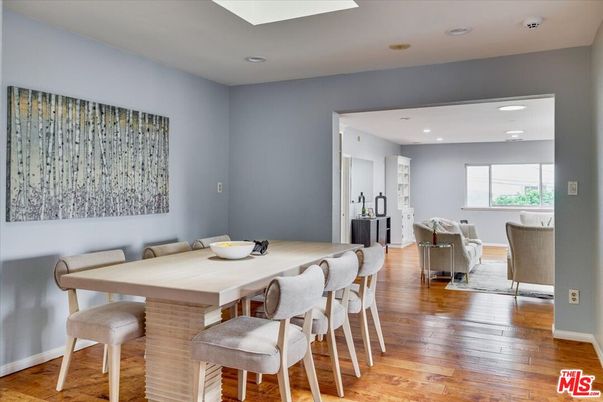 Dining room, Interior, Living room, Recessed Lighting, Wood Texture Flooring