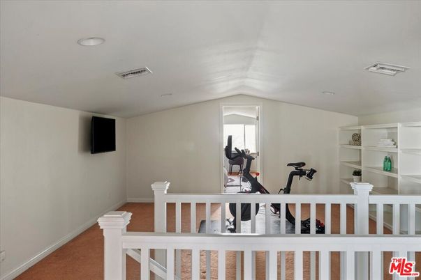 Fitness Equipment, Interior, Recessed Lighting