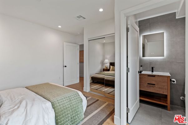 Bathroom, Bedroom, Interior, Recessed Lighting, Wood Texture Flooring