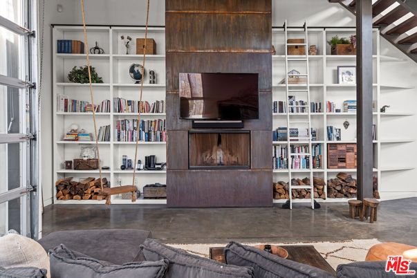 Fireplace, Interior