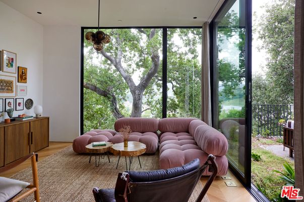 Interior, Living room, Pendant Lights, Wood Texture Flooring