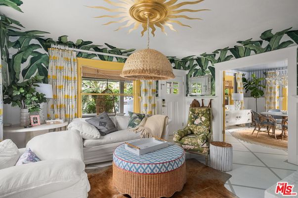 Interior, Living room