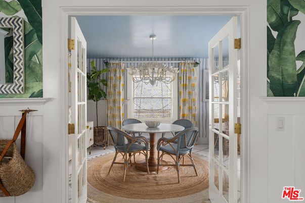 Chandelier, Dining room, Interior, Wood Texture Flooring