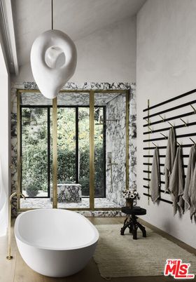 Bathroom, Free Standing Baths, Interior