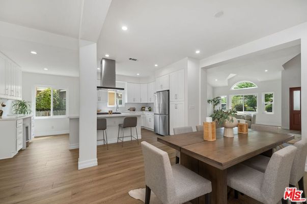 Dining room, Interior, Kitchen, Recessed Lighting, Stainless Steel Appliances, Wood Texture Flooring
