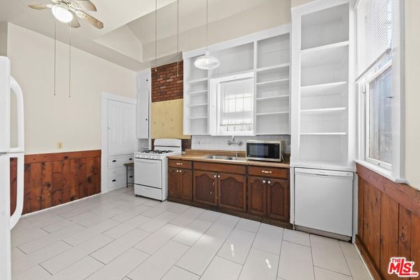 Interior, Kitchen, Pendant Lights