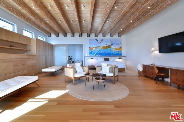 Interior, Living room, Recessed Lighting, Wooden Beams, Wooden Ceilings, Wood Texture Flooring