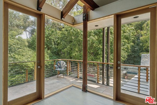Interior, Sun Room, Wood Texture Flooring
