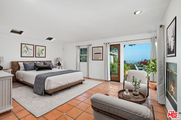 Bedroom, Fireplace, Interior, Recessed Lighting