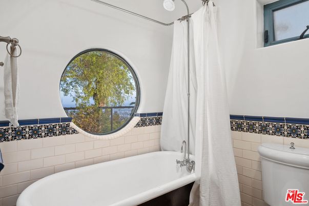 Bathroom, Free Standing Baths, Interior