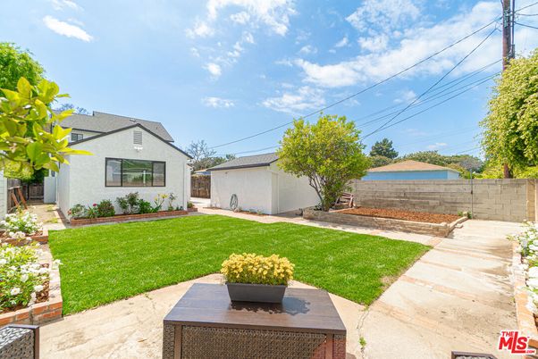Backyard, Detached Garage, Exterior