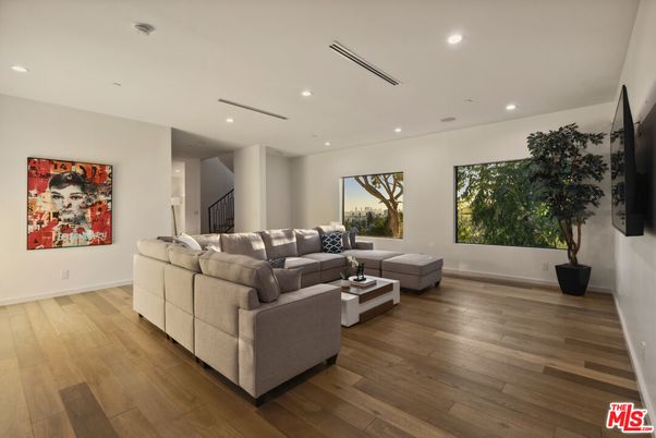 Interior, Living room, Recessed Lighting, Wood Texture Flooring