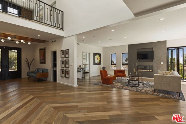 Fireplace, Interior, Living room, Recessed Lighting, Wood Texture Flooring