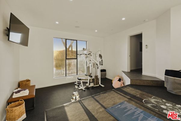 Fitness Equipment, Interior, Recessed Lighting