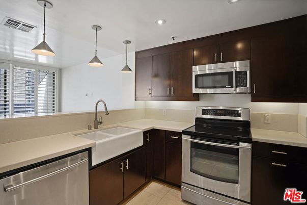 Interior, Kitchen, Pendant Lights, Recessed Lighting, Stainless Steel Appliances