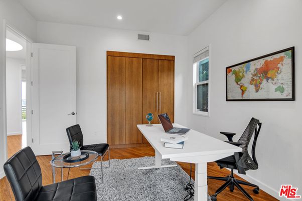 Home Office, Interior, Recessed Lighting, Wood Texture Flooring