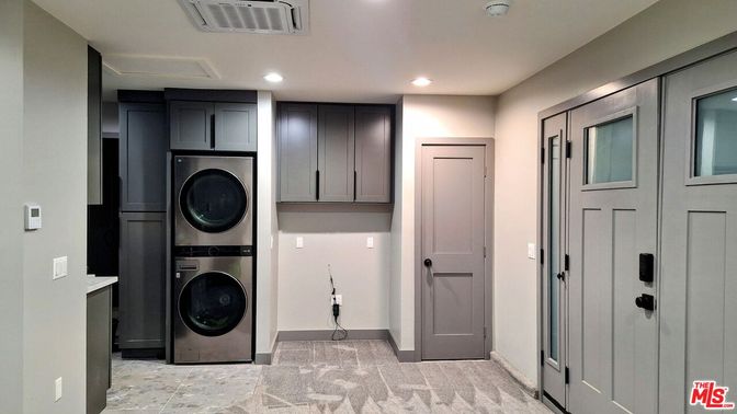 Interior, Recessed Lighting, Utility Closets, Washer