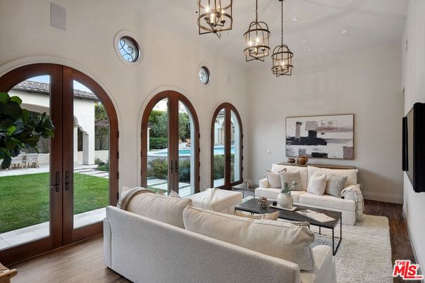 Chandelier, Interior, Living room, Pendant Lights, Wood Texture Flooring